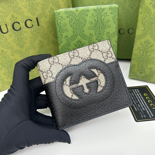 グッチ財布コピー内部構造